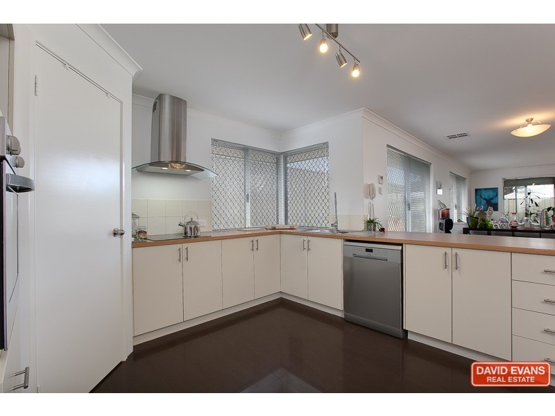 13 Ringwood Loop, Wellard WA 6170