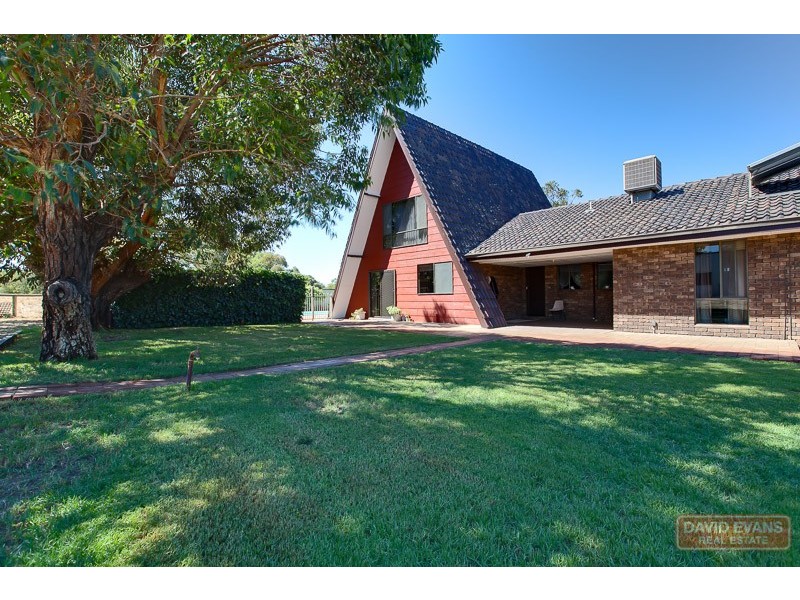 8 Amos Drive, Baldivis WA 6171