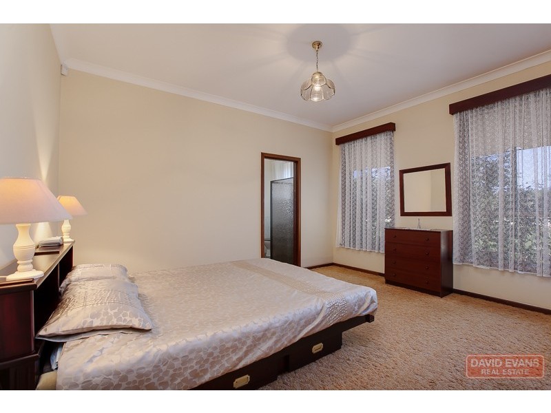 8 Amos Drive, Baldivis WA 6171