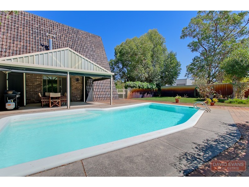 8 Amos Drive, Baldivis WA 6171