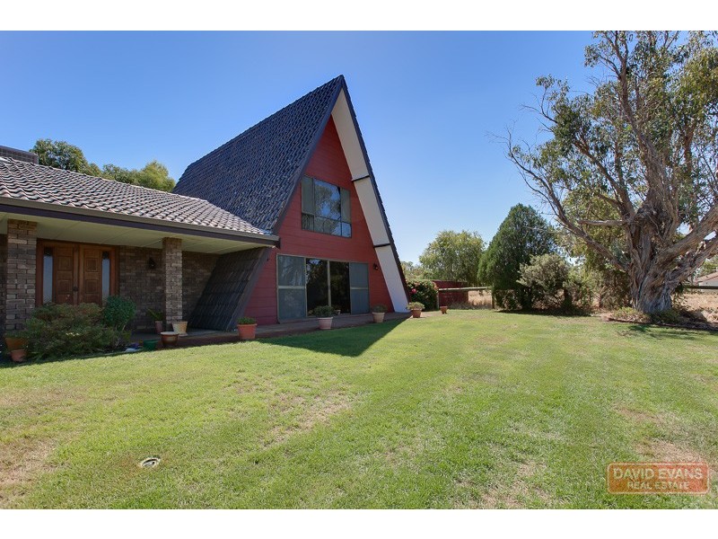 8 Amos Drive, Baldivis WA 6171