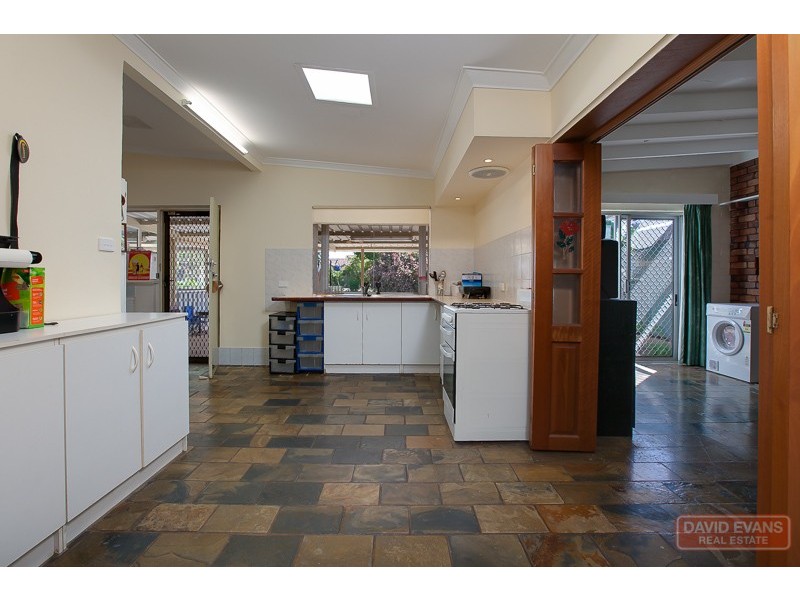 26 Rae Road, Safety Bay WA 6169