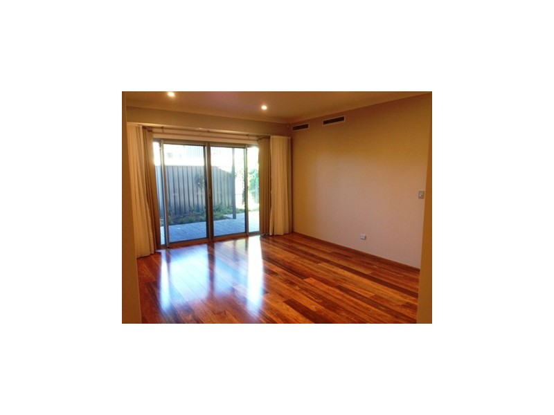 2C Victoria Street, Mosman Park WA 6012