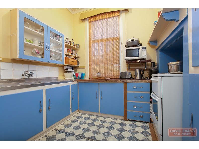 24 Rae Road, Safety Bay WA 6169