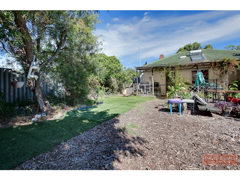 24 Rae Road, Safety Bay WA 6169