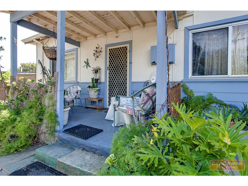 24 Rae Road, Safety Bay WA 6169