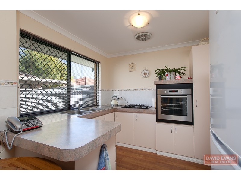 5/20 Santa Monica Drive, Waikiki WA 6169