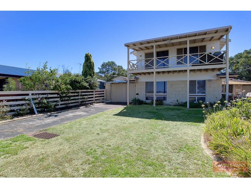 2/5 Nairn Road, Coodanup WA 6210
