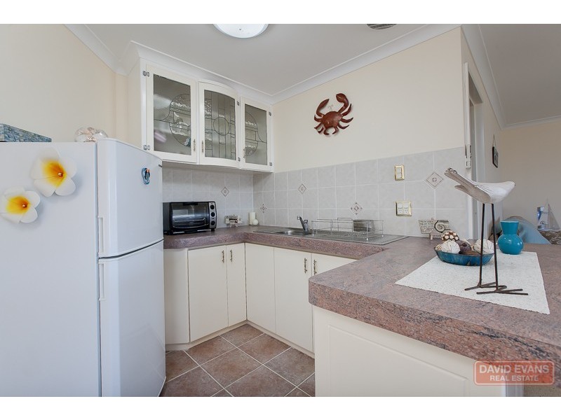 2/5 Nairn Road, Coodanup WA 6210