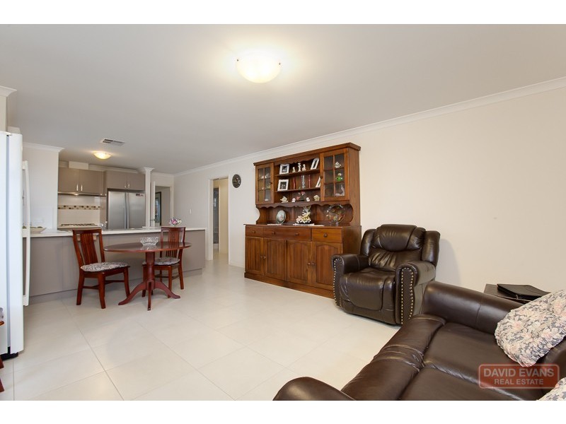 2 Alassio Parade, Secret Harbour WA 6173