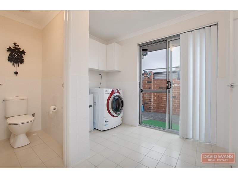 2 Alassio Parade, Secret Harbour WA 6173