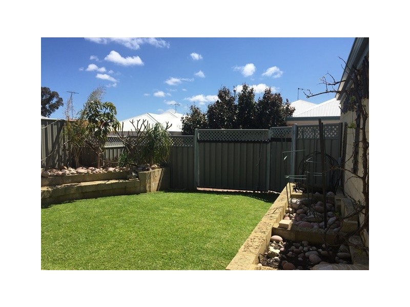 17 Wallingford Crescent, Wellard WA 6170