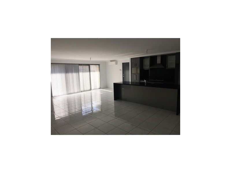 9 Glastonbury Road, Leda WA 6170