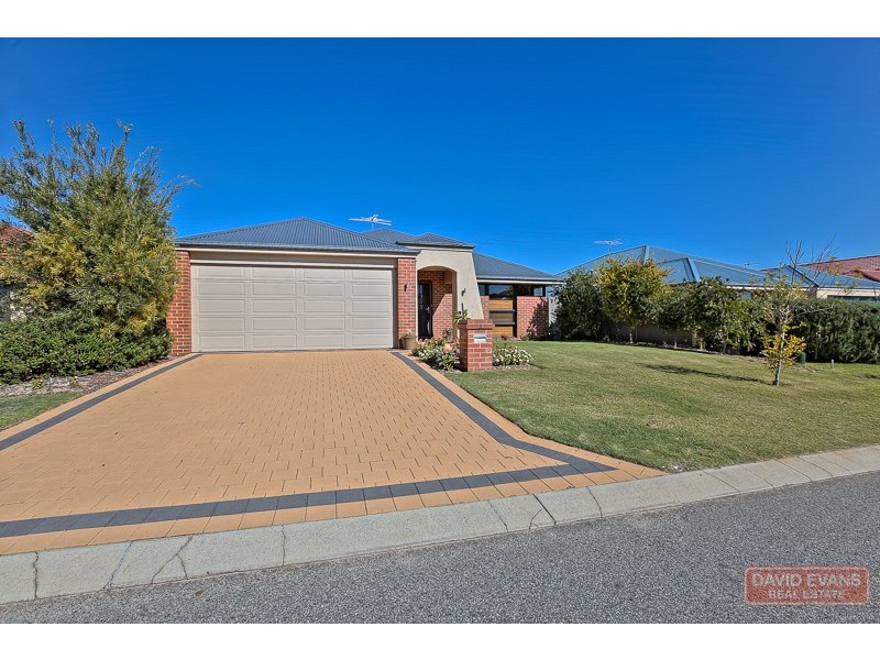 8 Oxenholme Way, Waikiki WA 6169