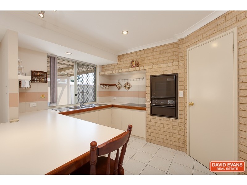 11 Blee Court, Rockingham WA 6168