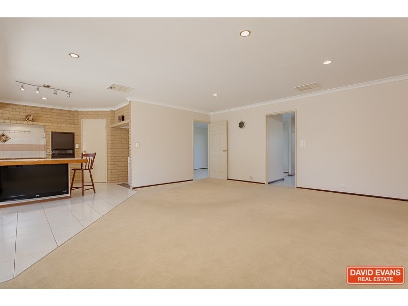 11 Blee Court, Rockingham WA 6168