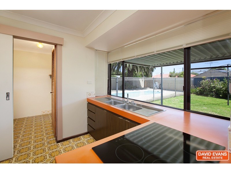 15 Casilda Place, Cooloongup WA 6168
