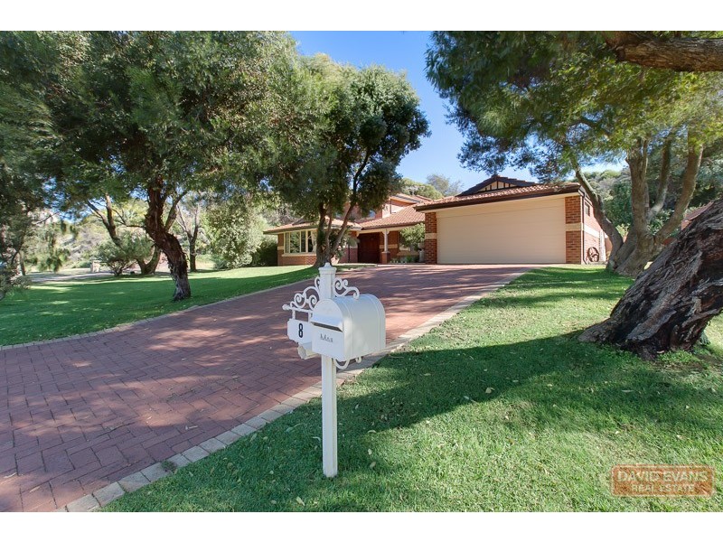 8 Pembroke Court, Warnbro WA 6169