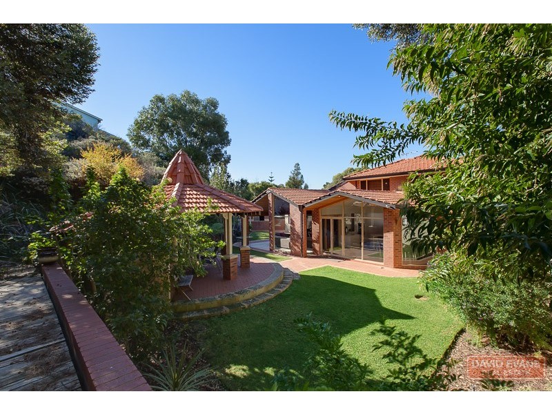 8 Pembroke Court, Warnbro WA 6169