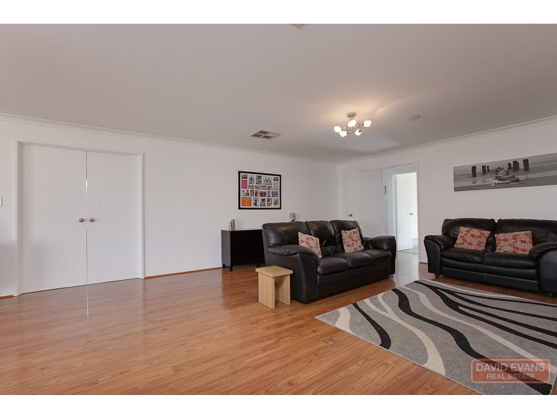 10 Fremont Crescent, Secret Harbour WA 6173