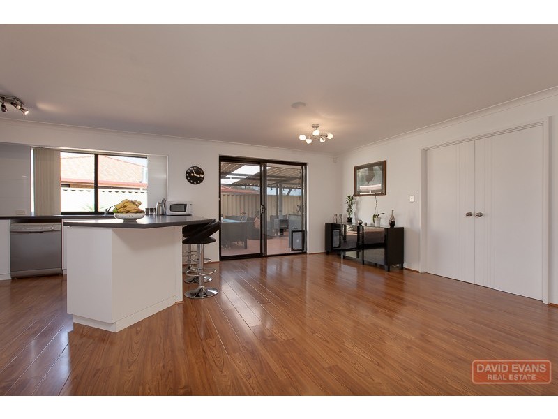 10 Fremont Crescent, Secret Harbour WA 6173