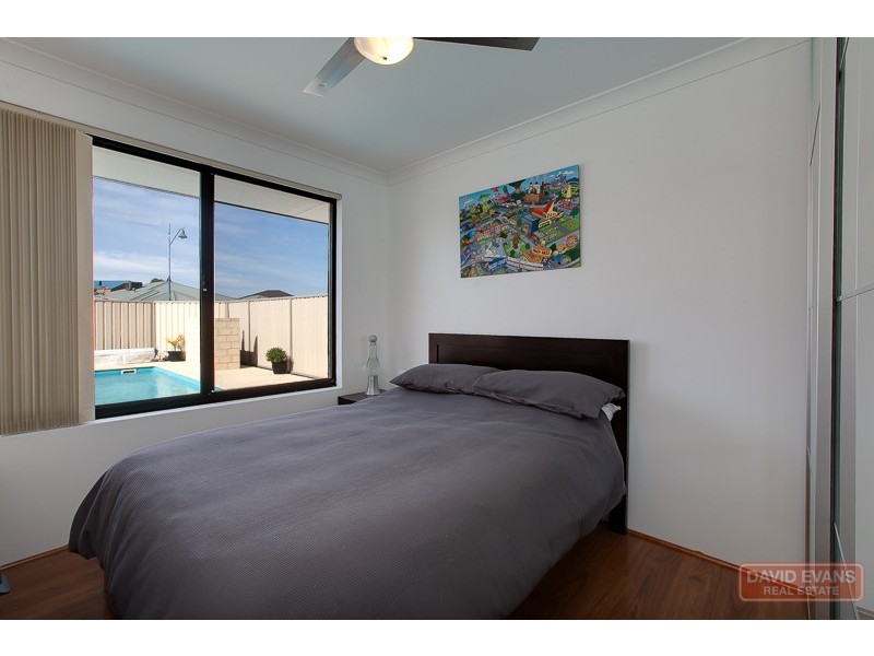 10 Fremont Crescent, Secret Harbour WA 6173