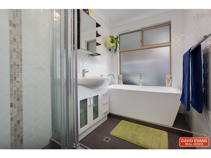 17 McLean Street, Rockingham WA 6168