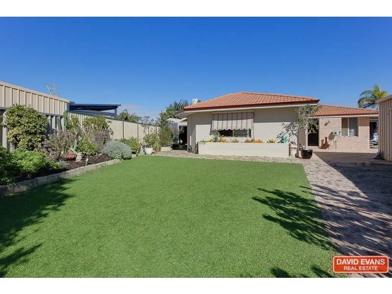 17 McLean Street, Rockingham WA 6168