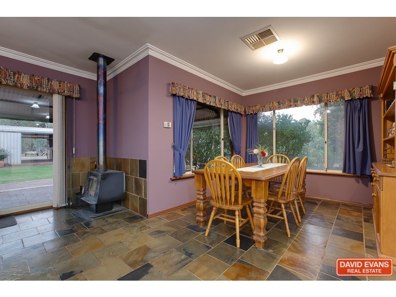 34 Leaver Way, Cardup WA 6122