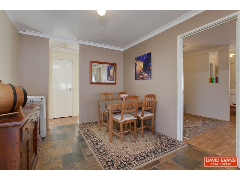 17 Rothesay Court, Cooloongup WA 6168