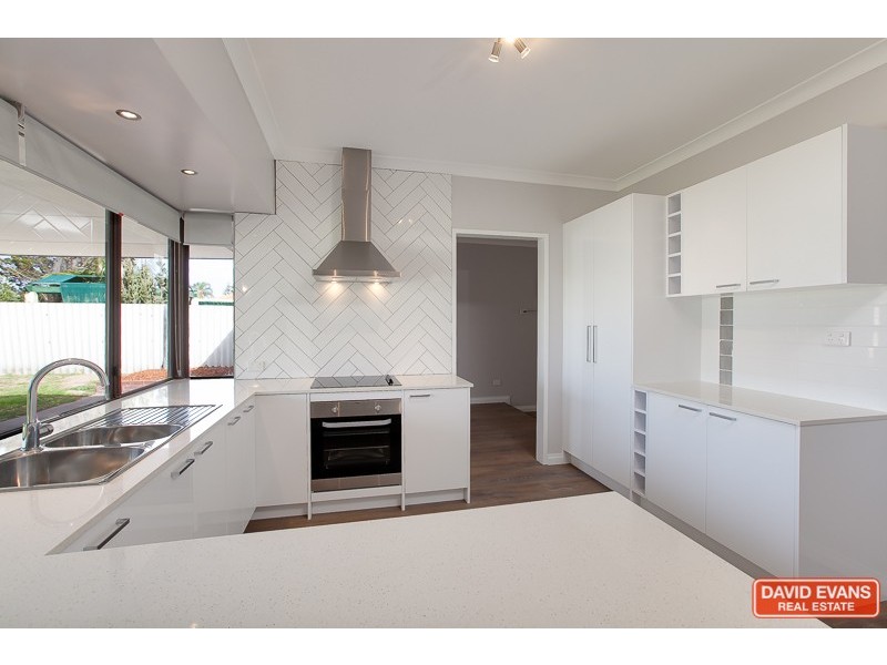 114 Simpson Ave, Rockingham WA 6168