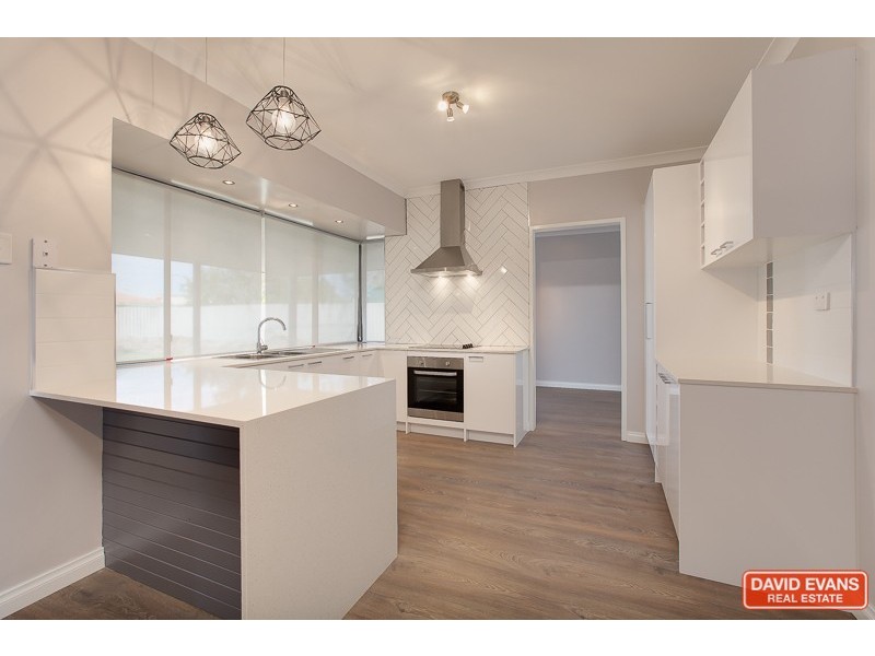 114 Simpson Ave, Rockingham WA 6168