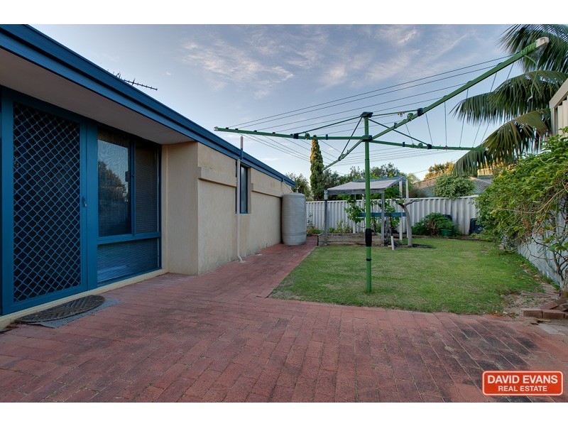 20 Coran Gardens, Warnbro WA 6169
