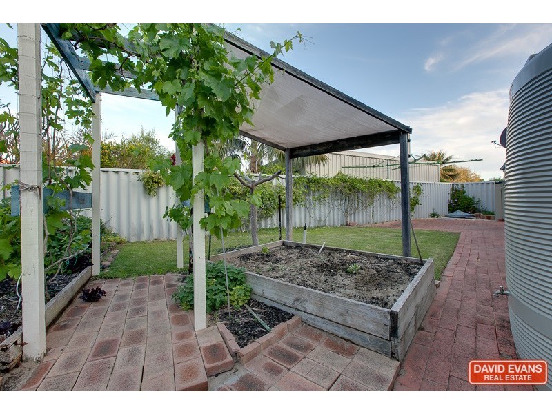 20 Coran Gardens, Warnbro WA 6169