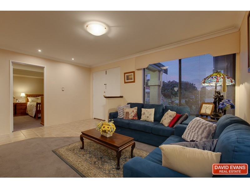 20 Coran Gardens, Warnbro WA 6169