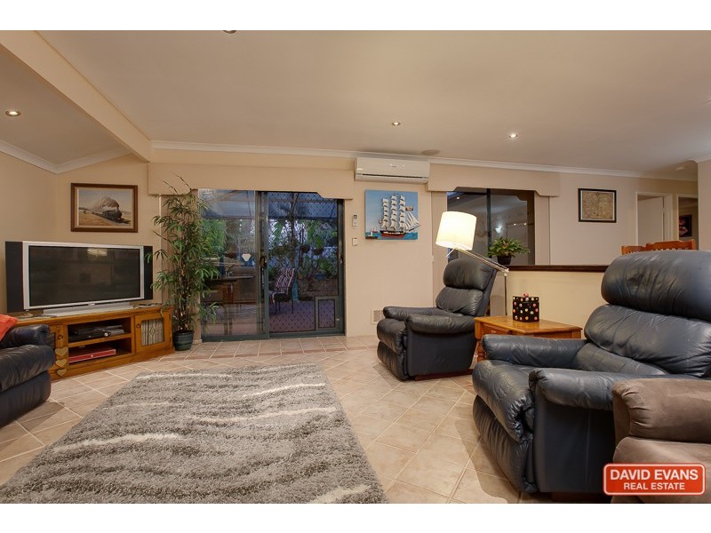 20 Coran Gardens, Warnbro WA 6169