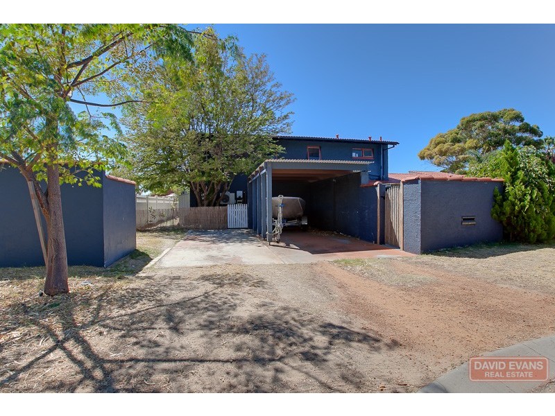 18 Corvus Place, Rockingham WA 6168