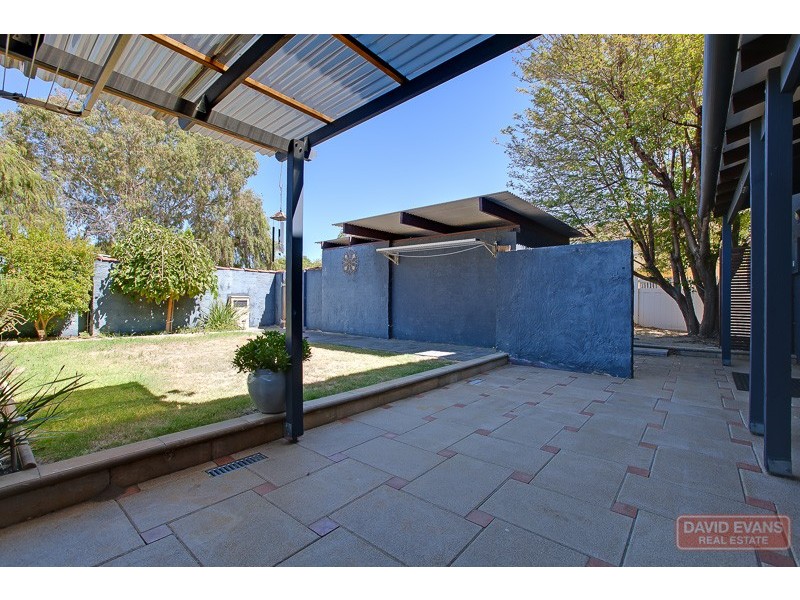 18 Corvus Place, Rockingham WA 6168