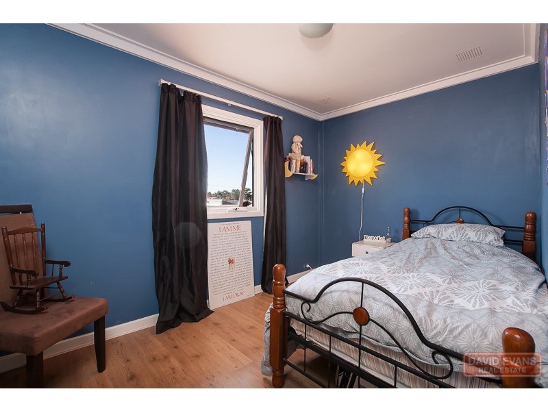 18 Corvus Place, Rockingham WA 6168