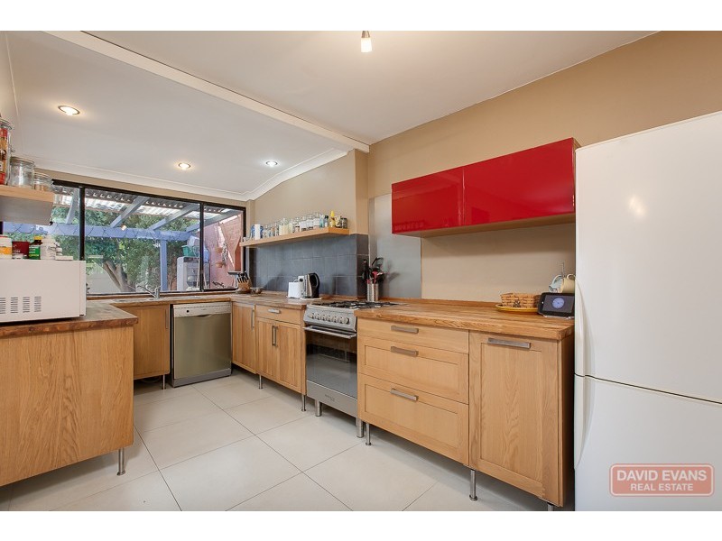 18 Corvus Place, Rockingham WA 6168