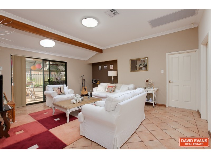 8 Rochefort Retreat, Port Kennedy WA 6172