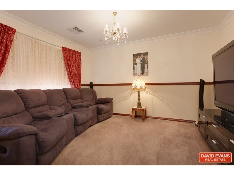 8 Rochefort Retreat, Port Kennedy WA 6172