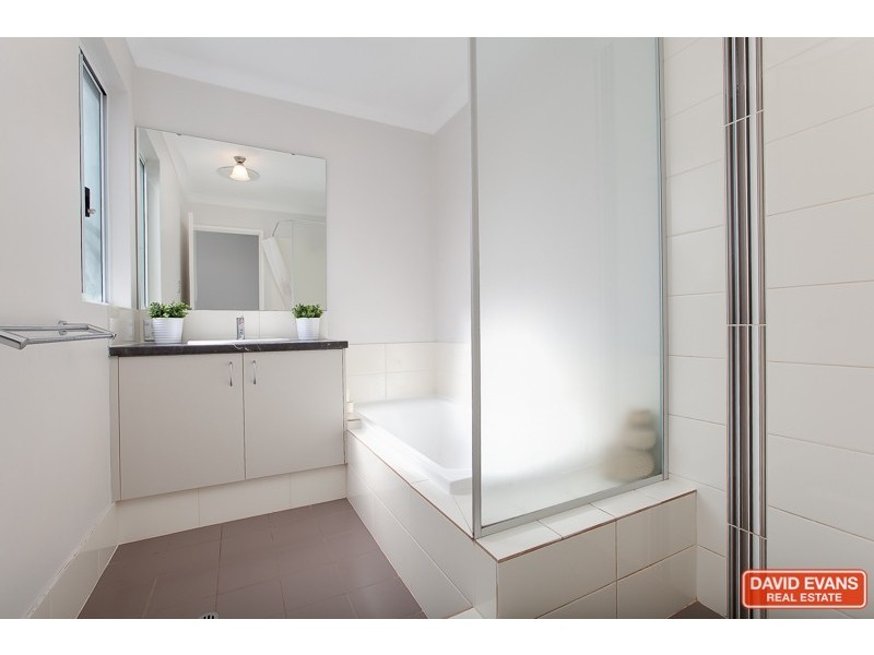 14 Oakbella Parade, Harrisdale WA 6112