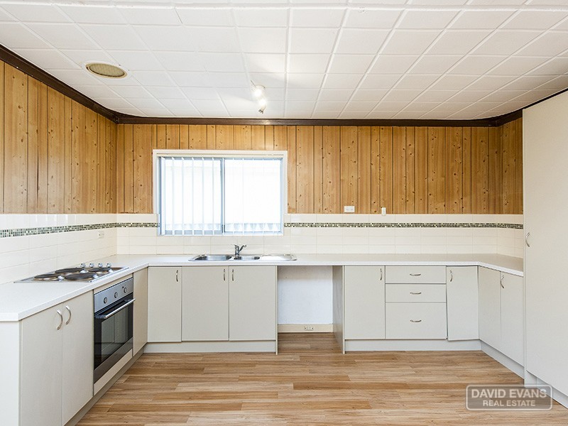 12 Leo Place, Rockingham WA 6168