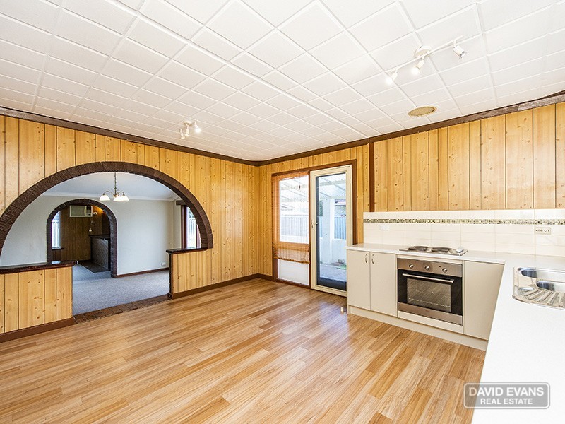 12 Leo Place, Rockingham WA 6168