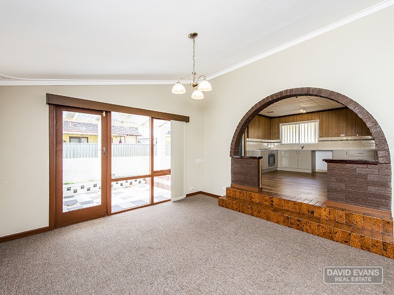 12 Leo Place, Rockingham WA 6168