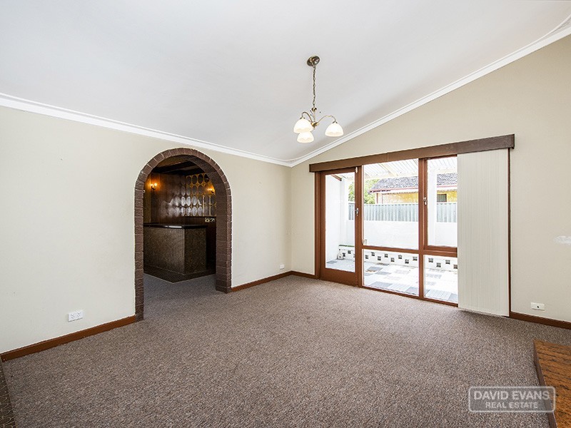 12 Leo Place, Rockingham WA 6168