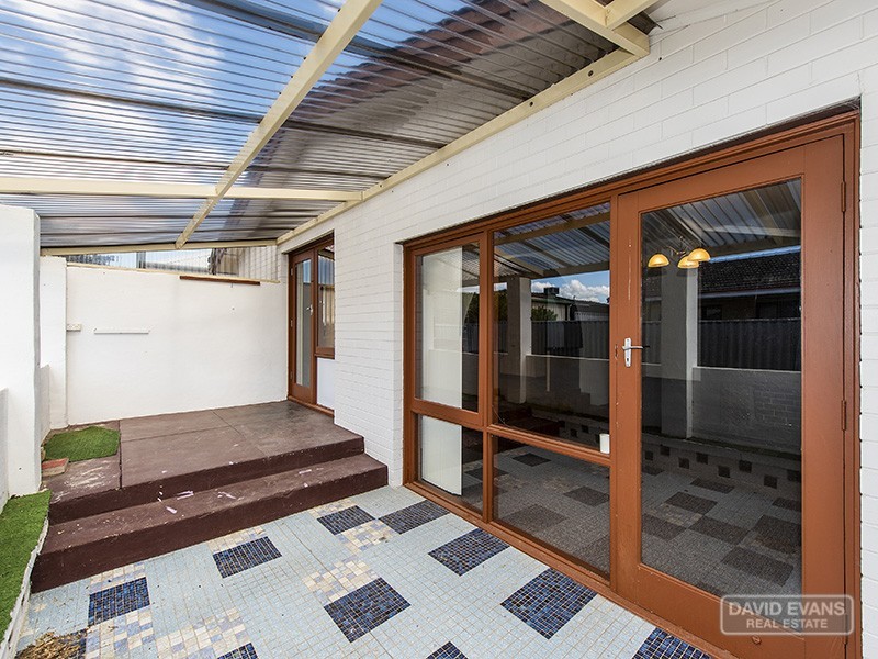 12 Leo Place, Rockingham WA 6168