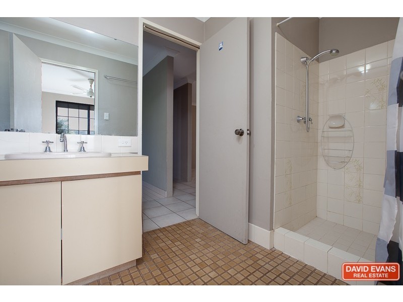 16 Noreena Avenue, Golden Bay WA 6174