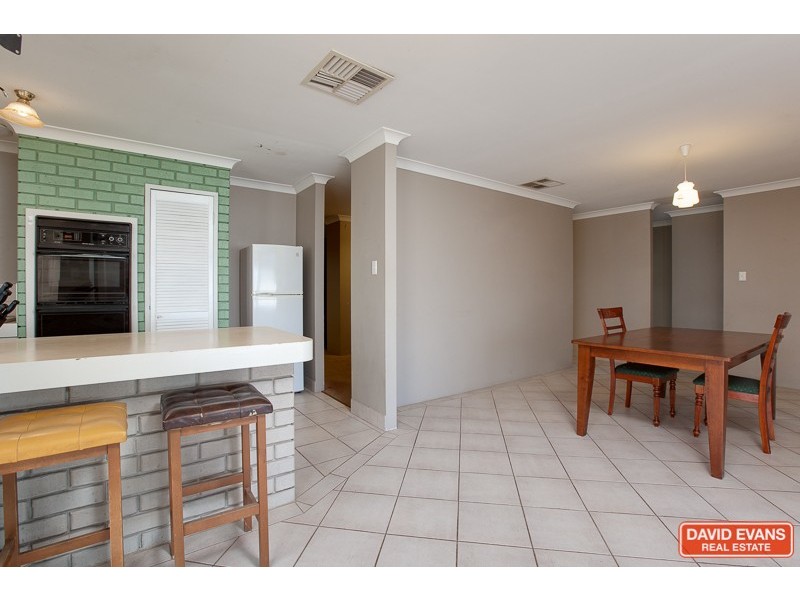 16 Noreena Avenue, Golden Bay WA 6174